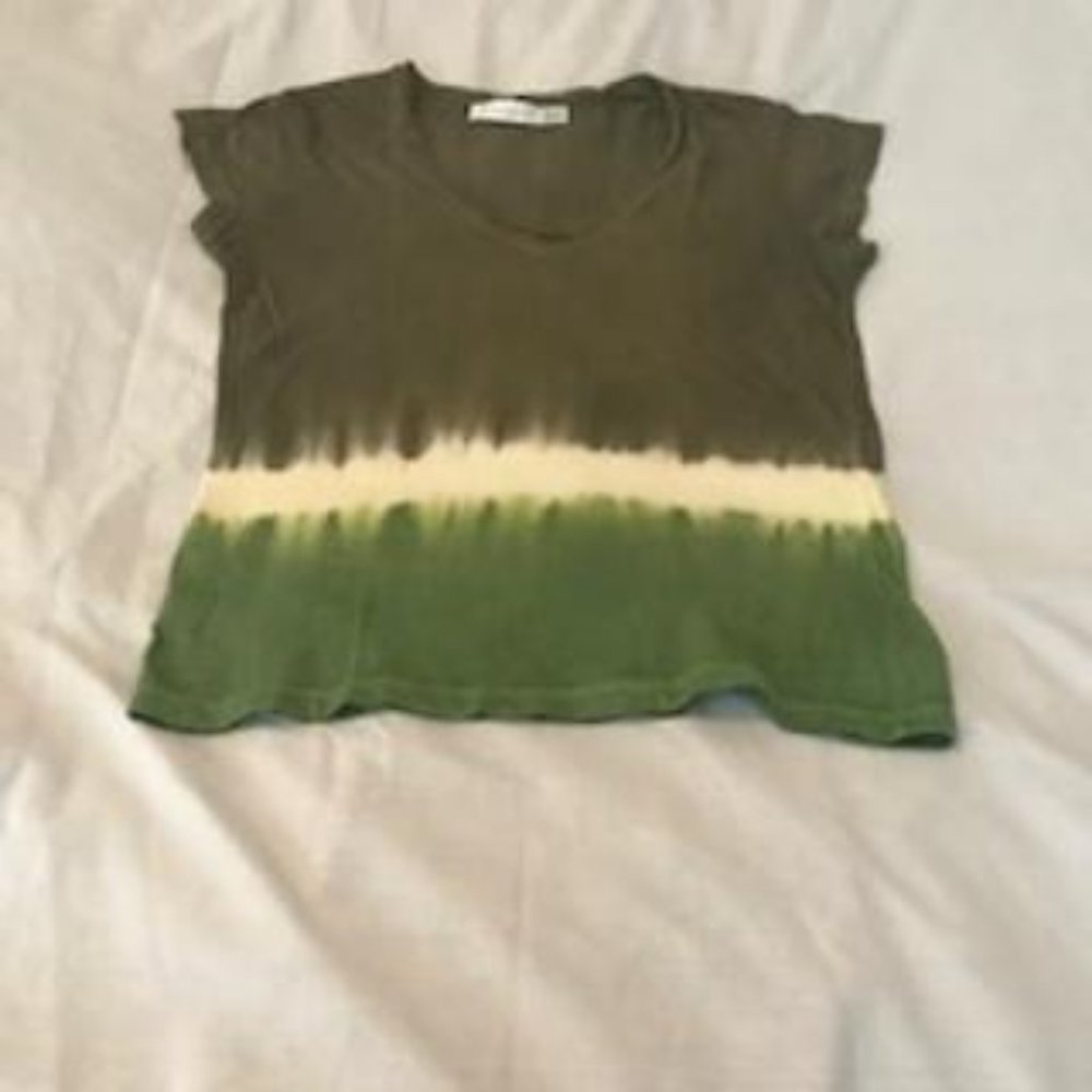 NWOT Army and Kelly Green Tie Dye Short Sleeve Tee